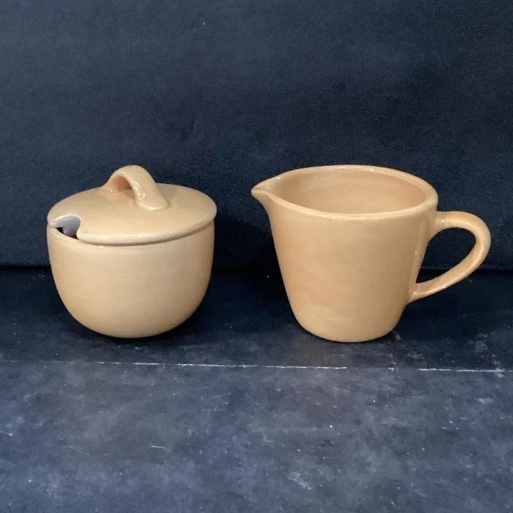 Pottery Barn Sausalito Cream & Lidded Sugar Bowl,‎ Vtg Yellow Ceramic Tableware